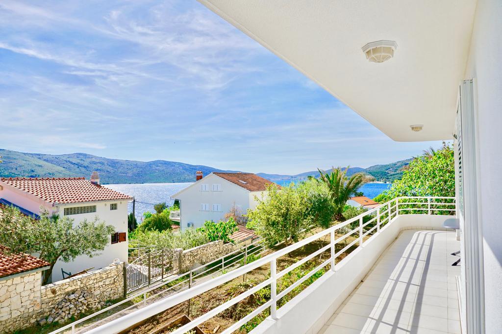 House Agradable Apartment Seget Vranjica Luaran gambar